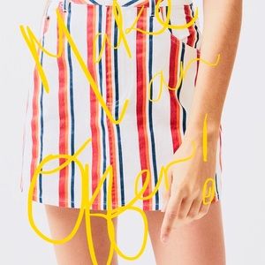 Make an offer on this groovy mini!!